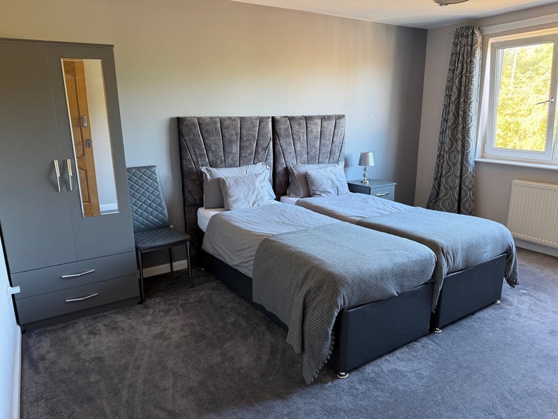Room South Parrotshot in City of Edinburgh