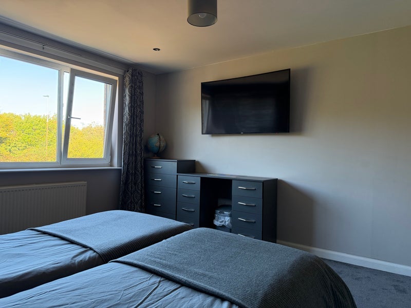 Room South Parrotshot in City of Edinburgh