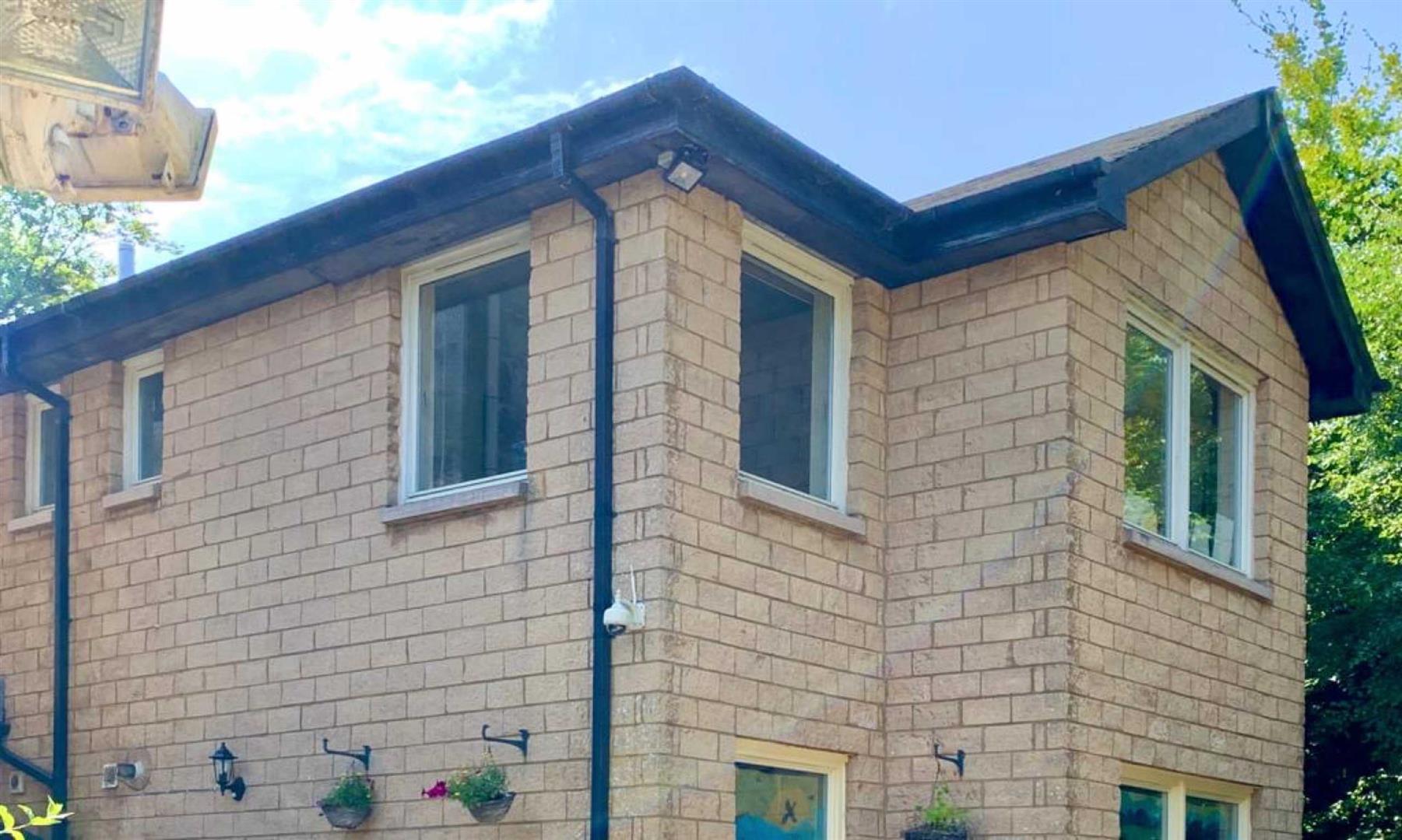 House Grange Avenue in Milngavie