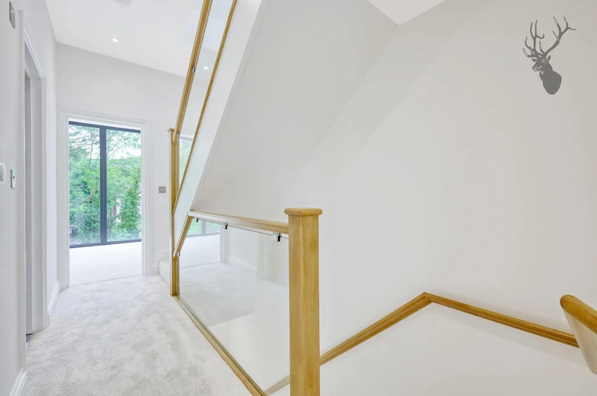 Flat Court Yard in Greater London