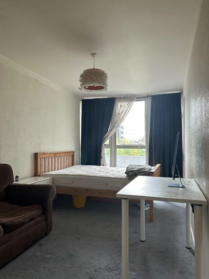 Room Clipstone Street in City of Westminster
