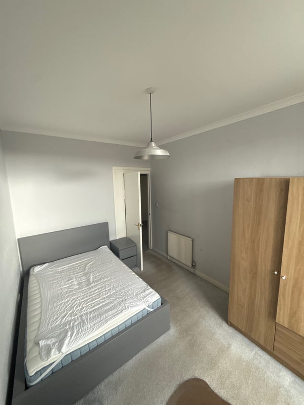 Room Firhill Street in Glasgow