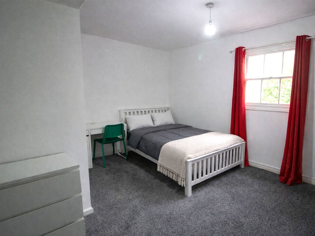 Room Mansfield Road in Nottingham