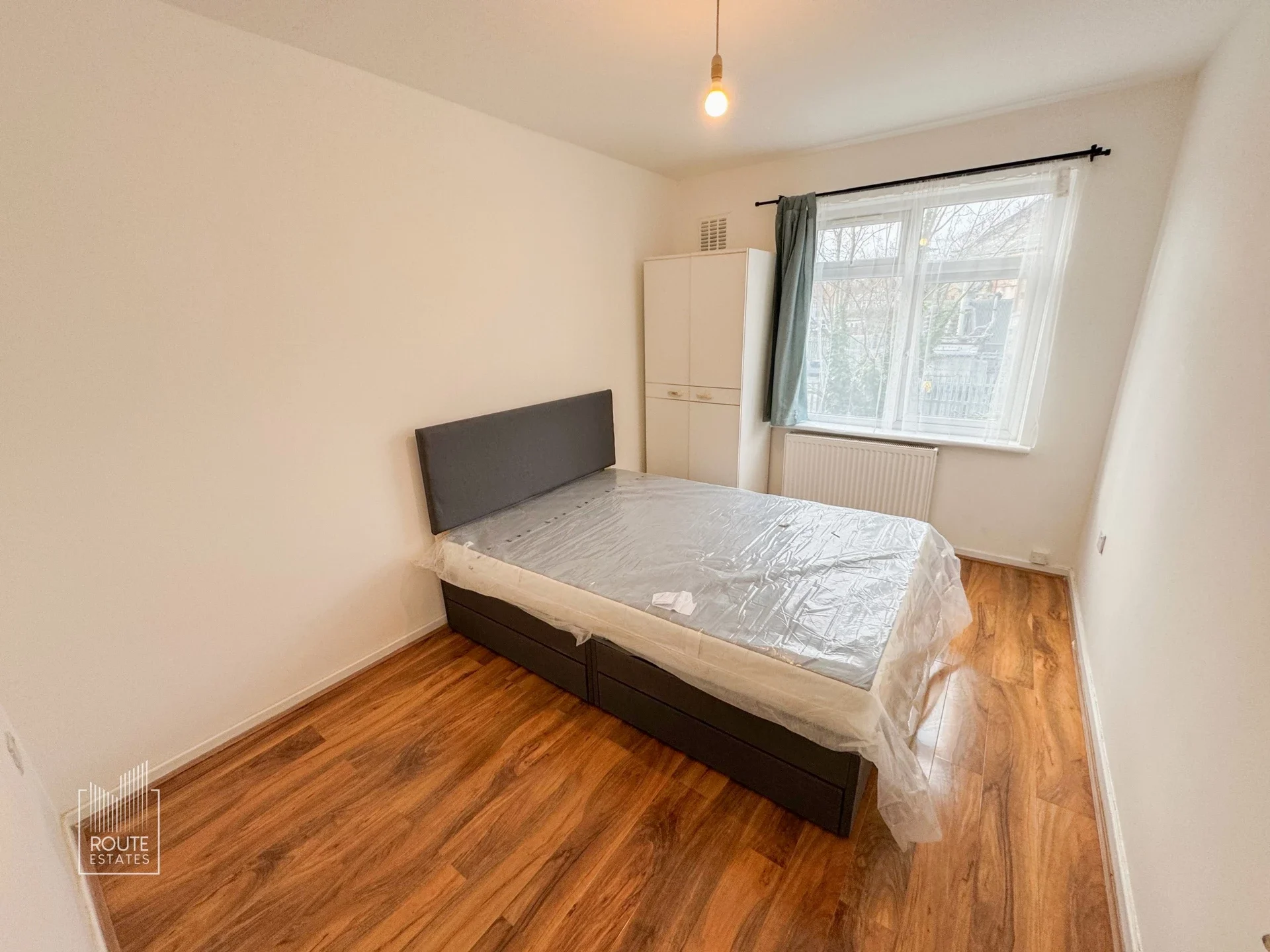 Room Wilkinson Way in Greater London