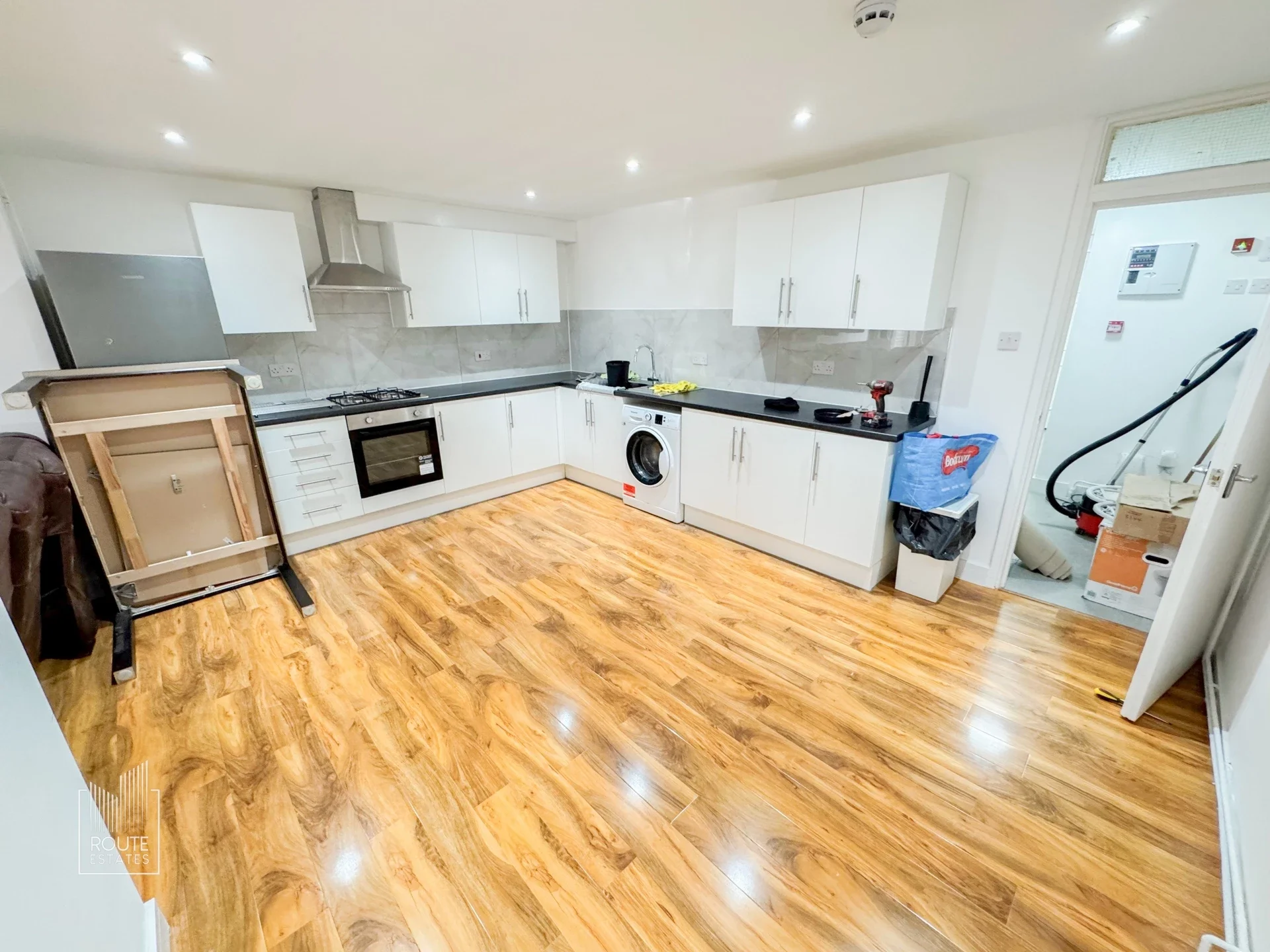 Room Wilkinson Way in Greater London