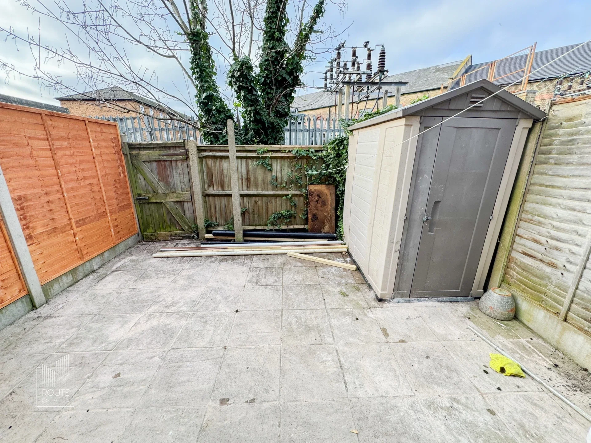 Room Wilkinson Way in Greater London
