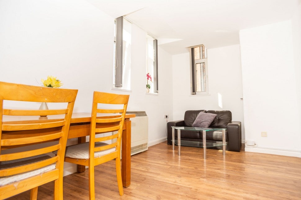 Flat Charles Street in Leicester