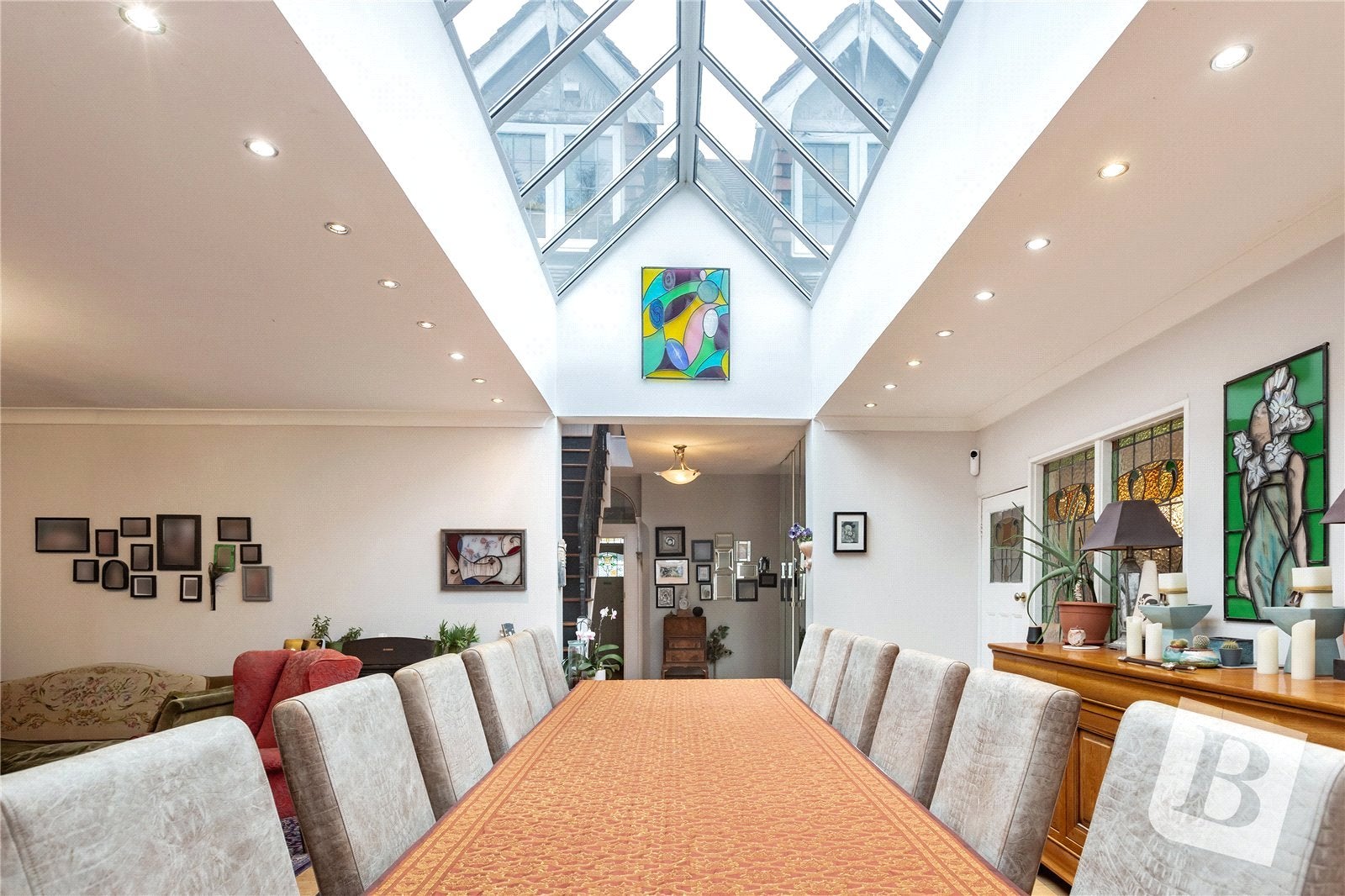 House Westrow Gardens in Greater London