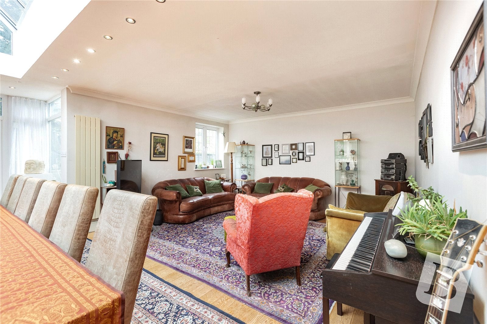 House Westrow Gardens in Greater London