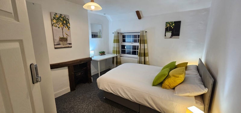 Room Derby Street in Mansfield
