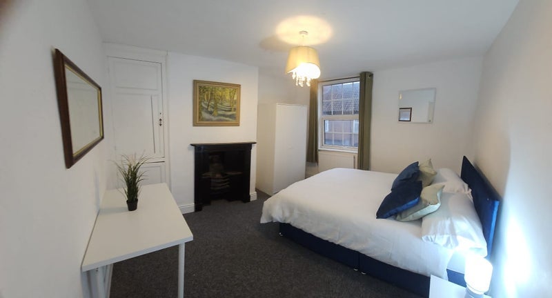 Room Derby Street in Mansfield