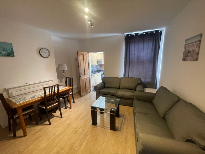 Room Derby Street in Mansfield
