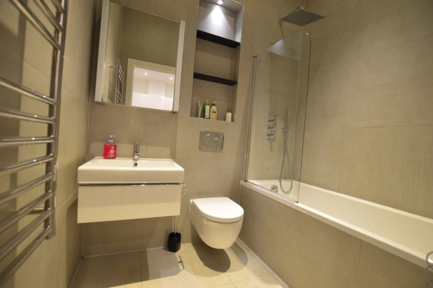 Flat Wexham Road in Slough