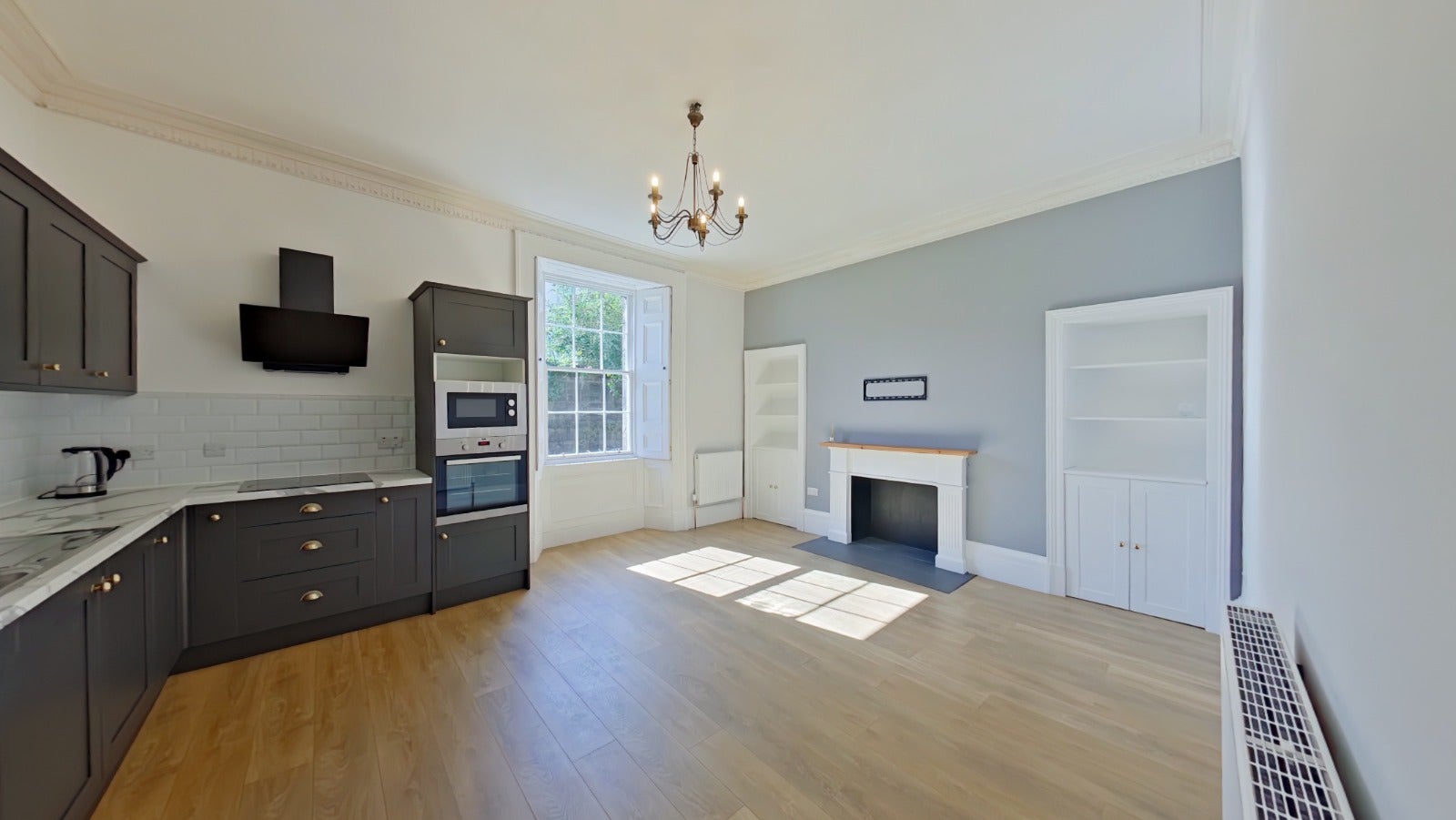 Flat Forth Place in Stirling