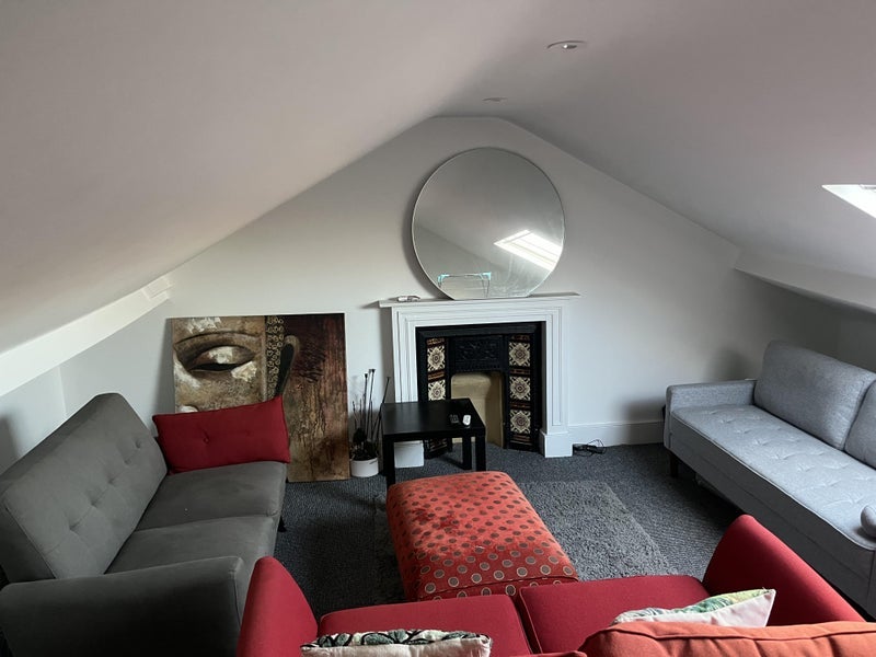 Room Sandmere Road in Greater London