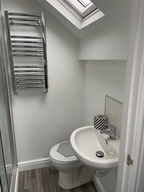 Room Hunter House Road in Sheffield