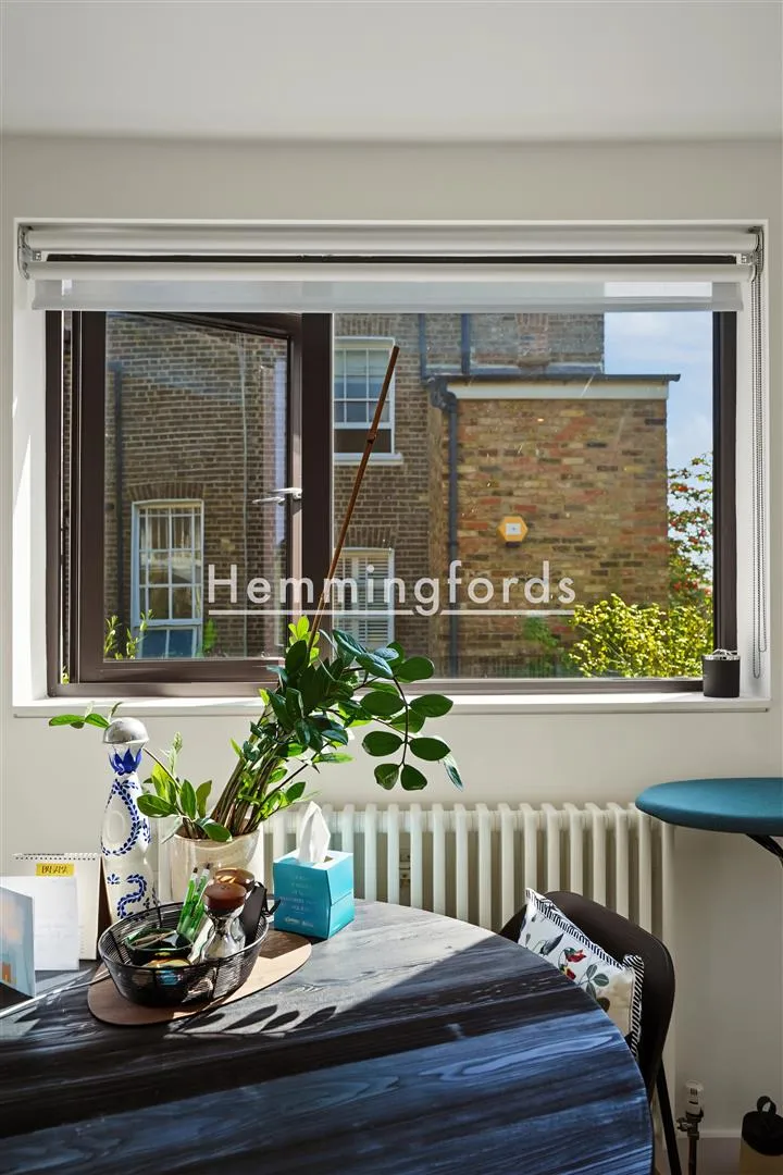 House Barnsbury Terrace in Greater London