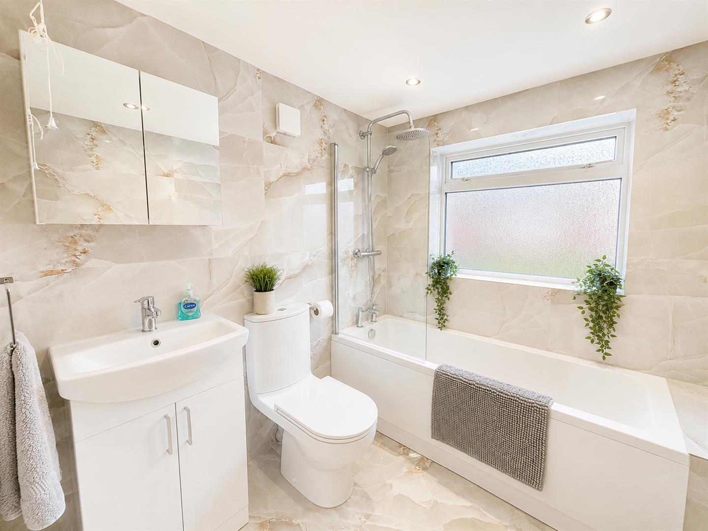 House Prospect Place in Grays