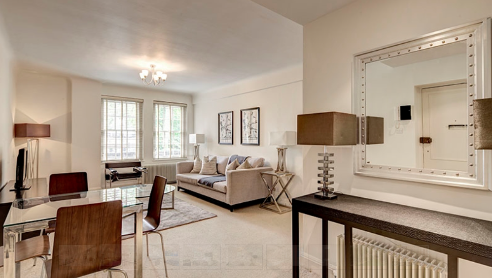 Flat Ixworth Place in Greater London