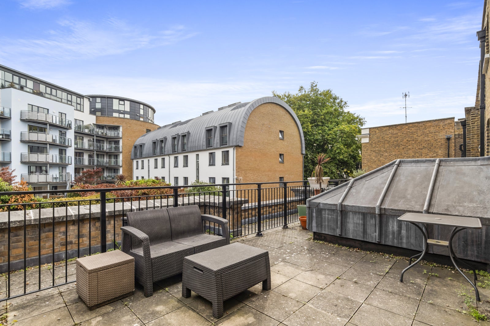 Flat St. John Street in Greater London