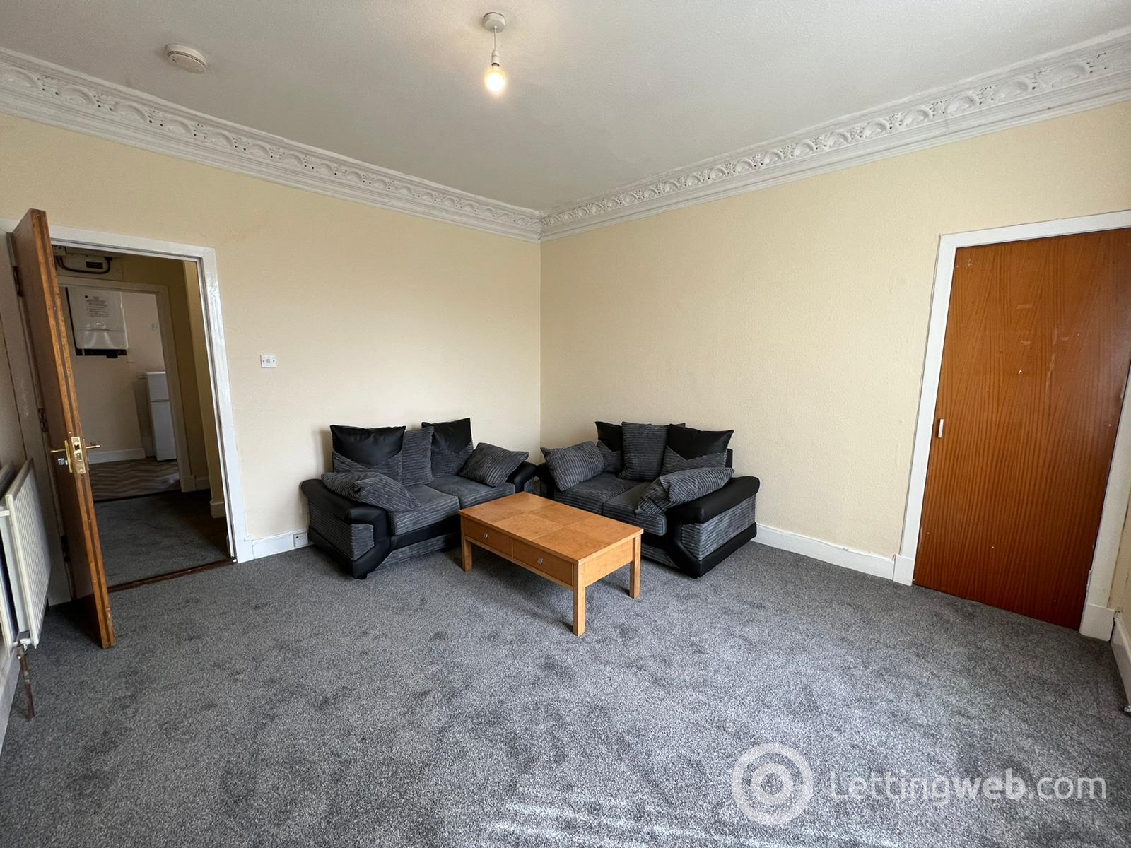 Flat Benvie Road in Dundee