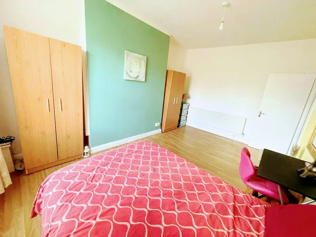 Room Marylands Road in City of Westminster
