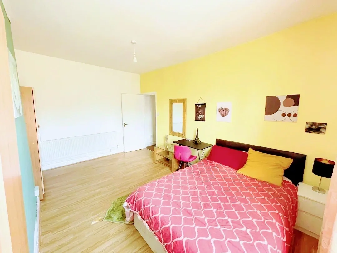 Room Marylands Road in City of Westminster
