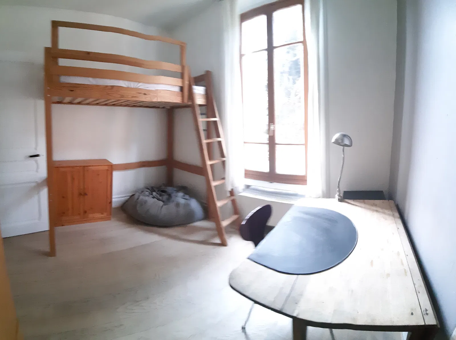 Room Avenue des Colonnes in Bron