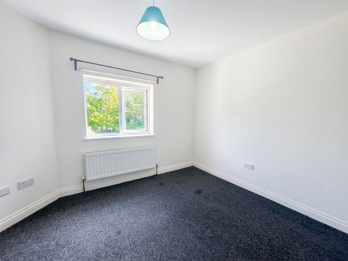 Flat Westminster Gardens in Greater London