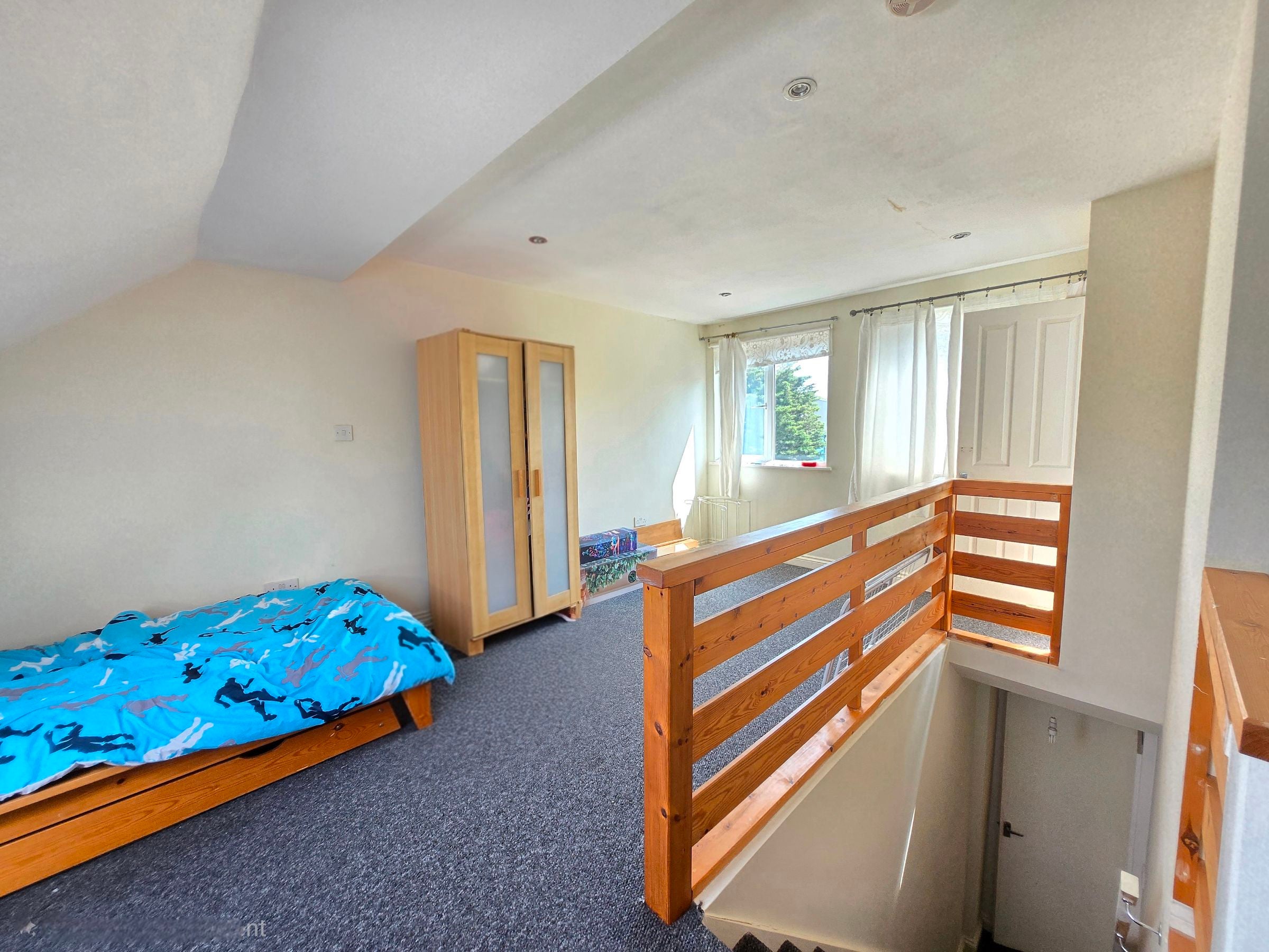Flat Westminster Gardens in Greater London