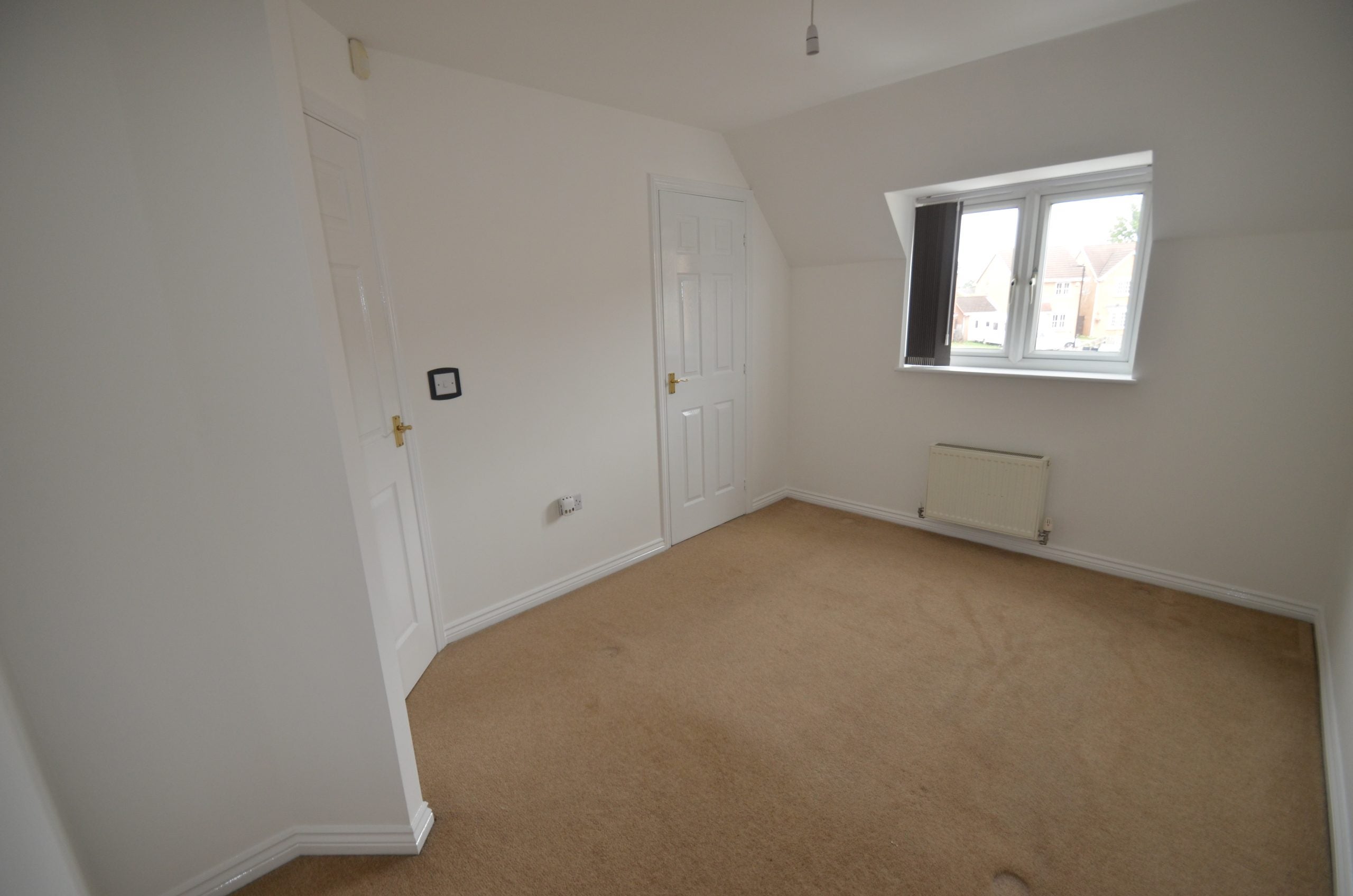 Flat Reeves Way in Doncaster
