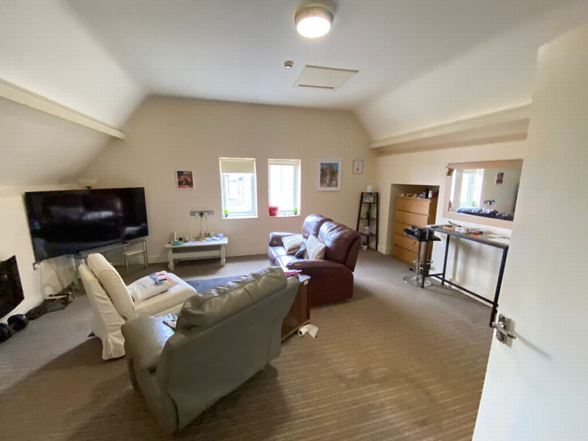 Flat Seaview Road in Wallasey