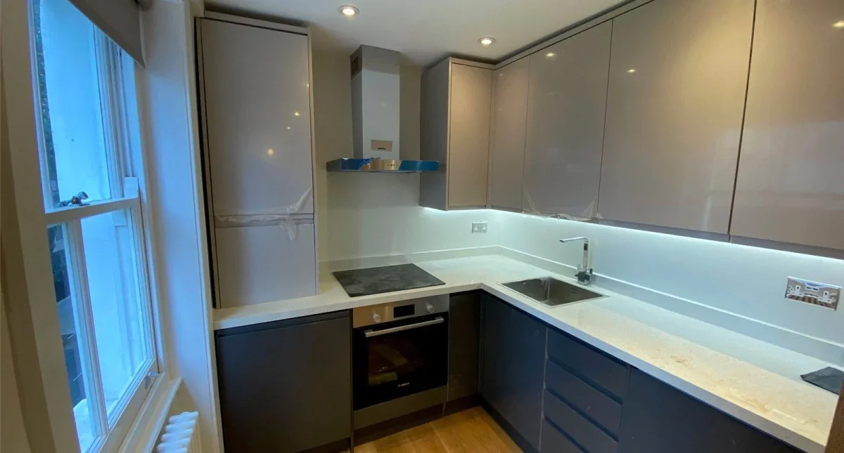 Flat Tottenham Street in Greater London