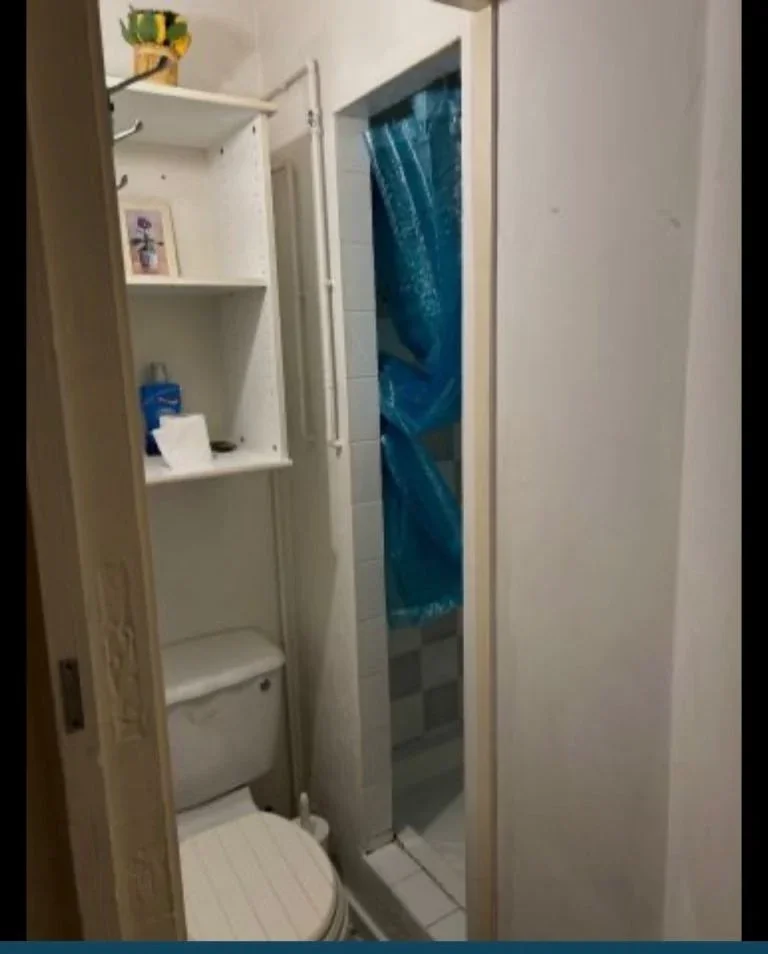 Room Sheldrick Close in Greater London