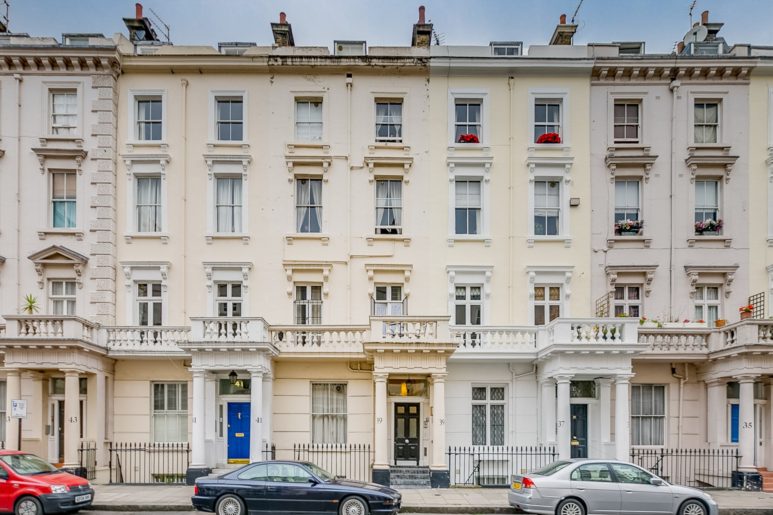 Flat Gloucester Street in City of Westminster