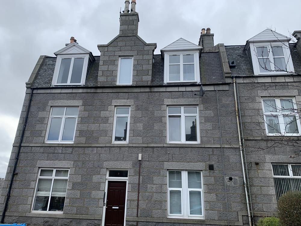 Flat Pitstruan Place in Aberdeen