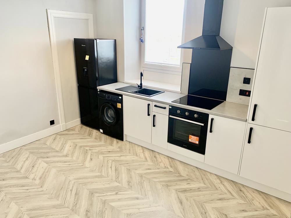 Flat Pitstruan Place in Aberdeen