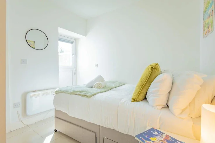 Flat Colum Place in Cardiff