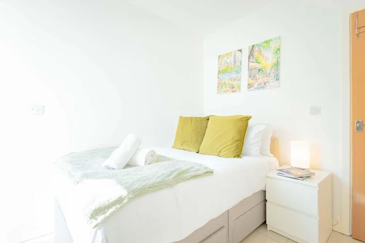 Flat Colum Place in Cardiff