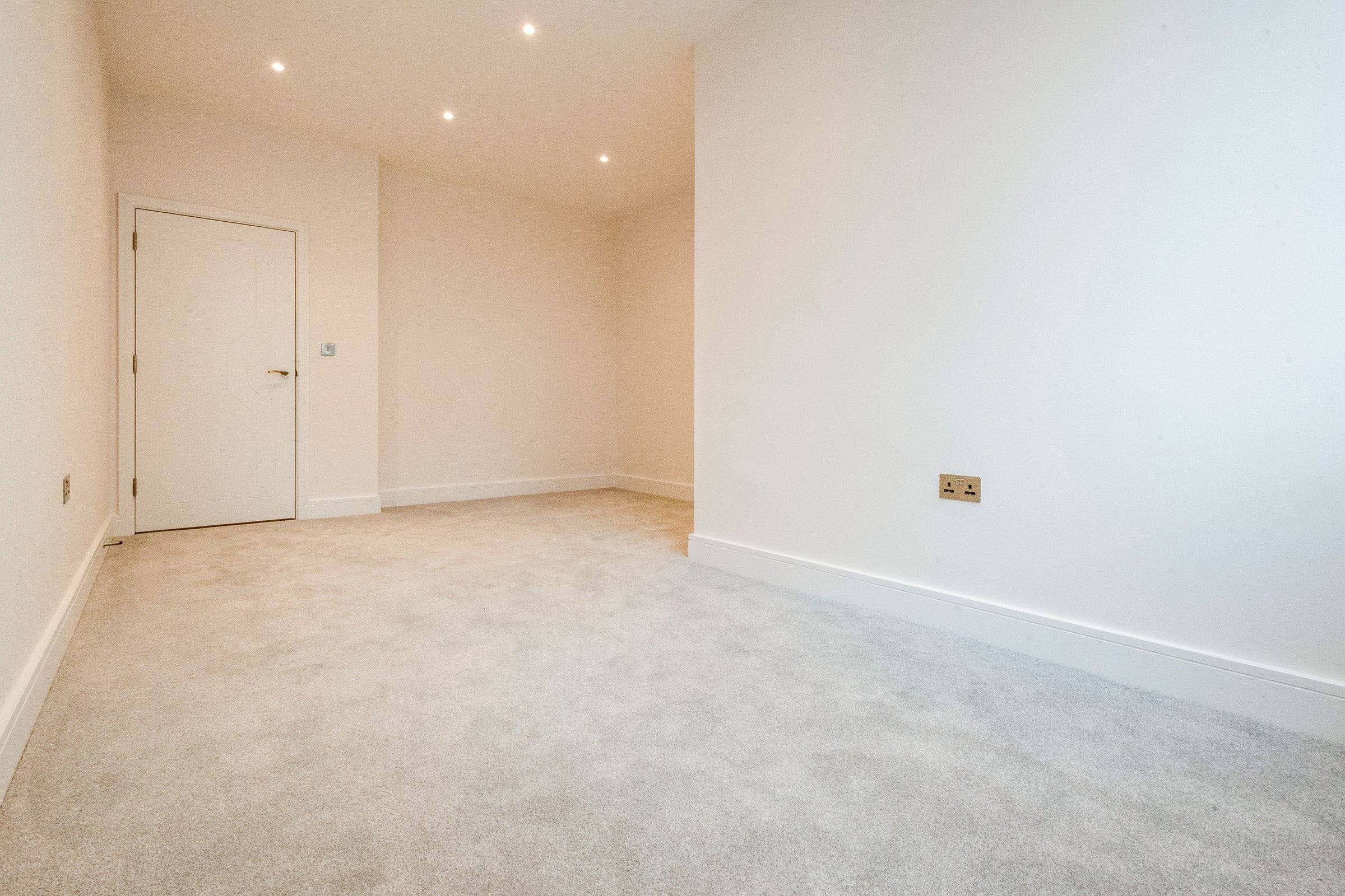 Flat Harvest Crescent in Hart