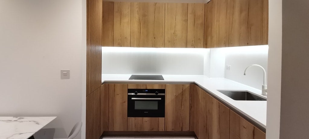 Flat Raven Row in Greater London