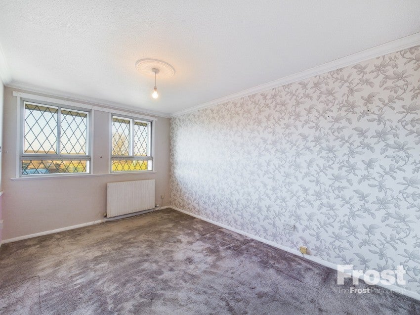 House Maise Webster Close in Borough of Spelthorne