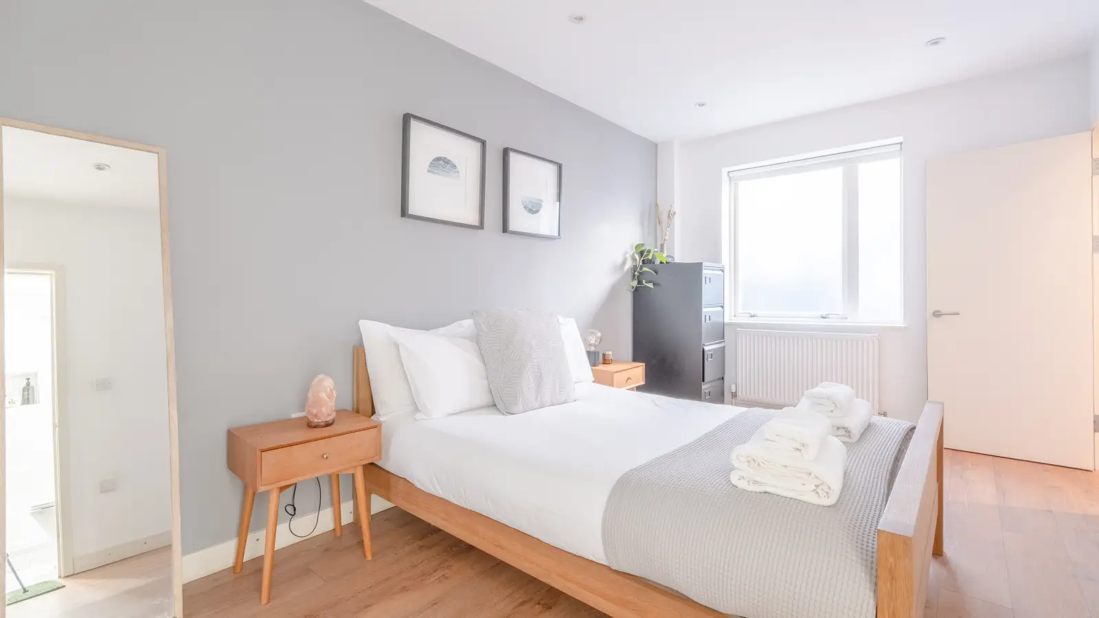 Flat Downham Road in Greater London