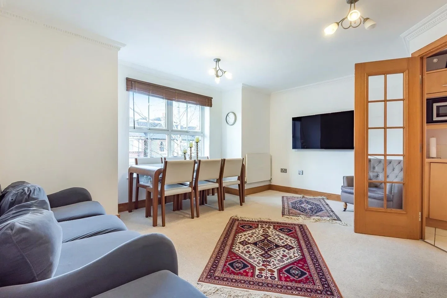 Flat Skerne Walk in Greater London
