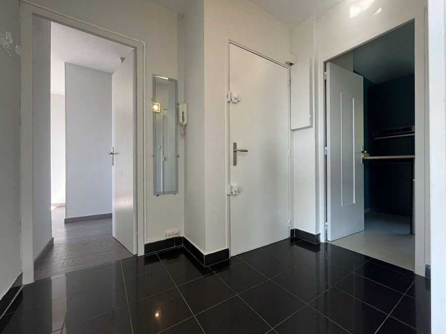 Flat Rue du Capitaine Ferber in Caluire-et-Cuire
