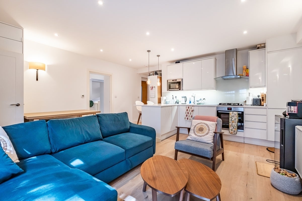 Flat Charlwood Street in City of Westminster