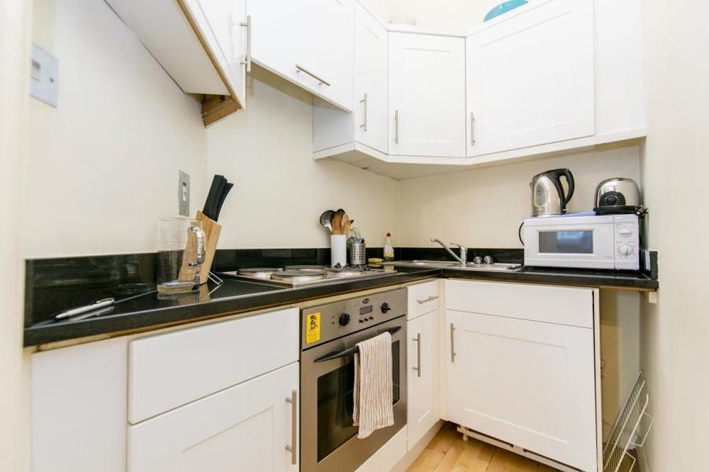Flat Queensway in City of Westminster