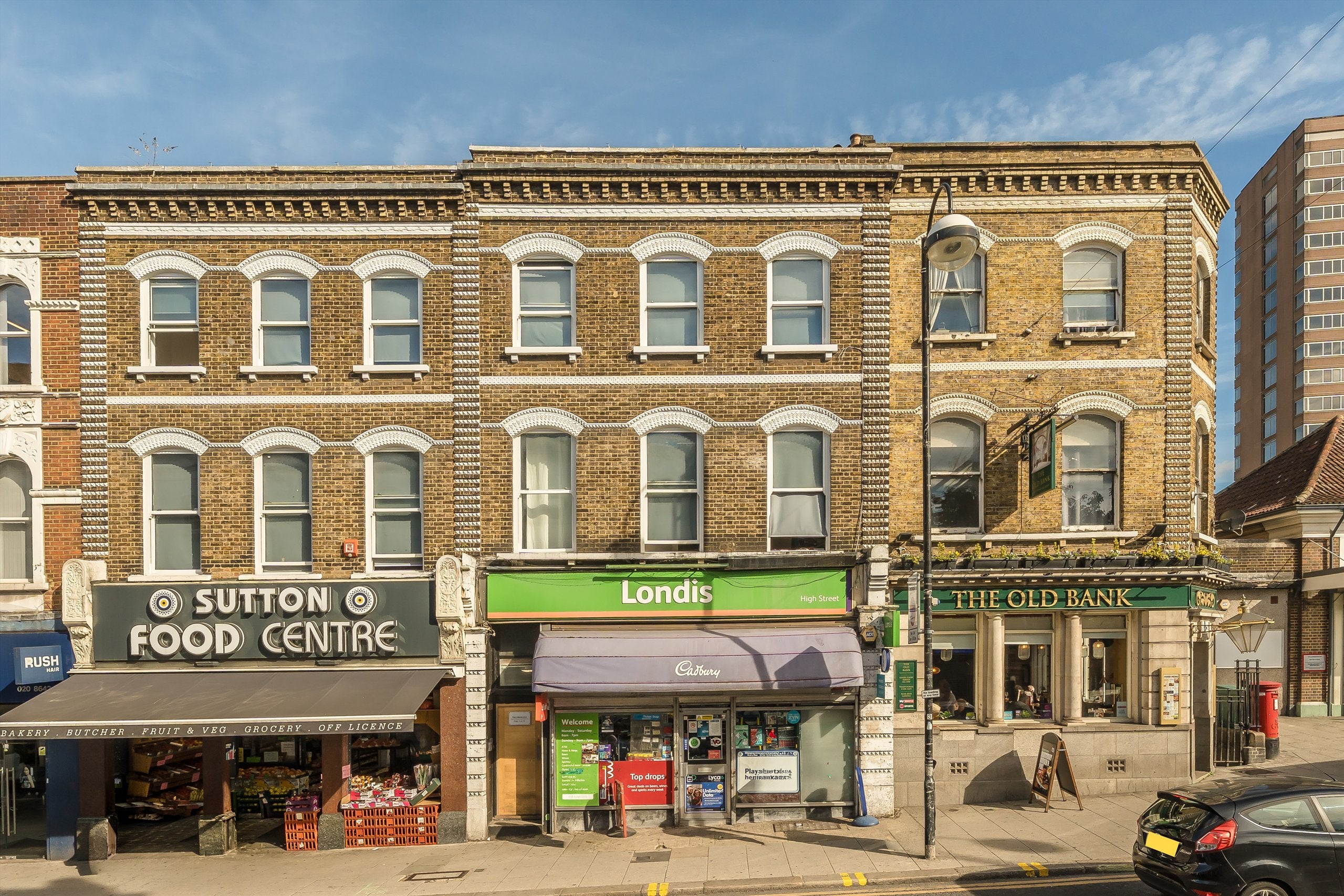 Flat High Street in Greater London