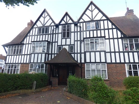 Flat Monks Drive in Greater London