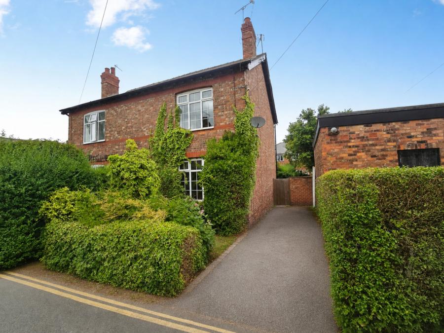House Beech Lane in Wilmslow